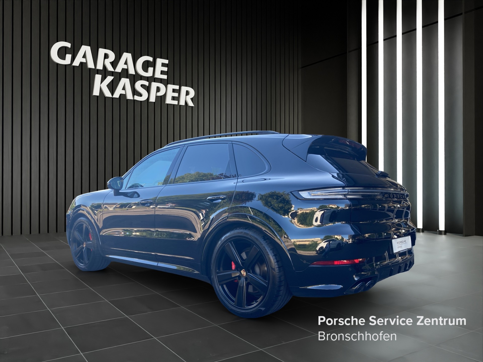 PORSCHE Cayenne GTS-image-2