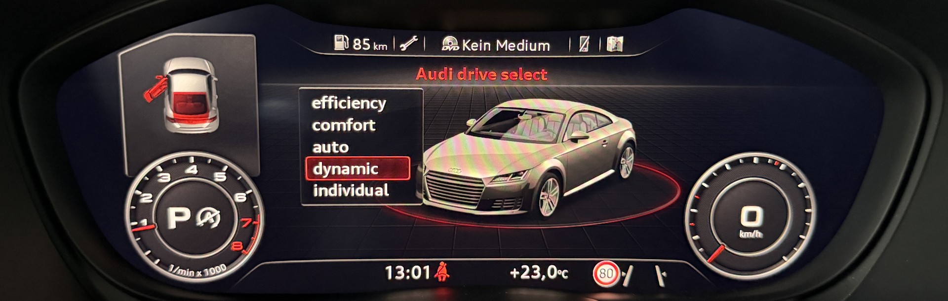 AUDI TT Coupé 2.0 TFSI S-Line 230PS Midnight Black quattro S-tronic / B&O Soundsystem / Komfortschlüssel / Matrix-LED / drive select-image-14