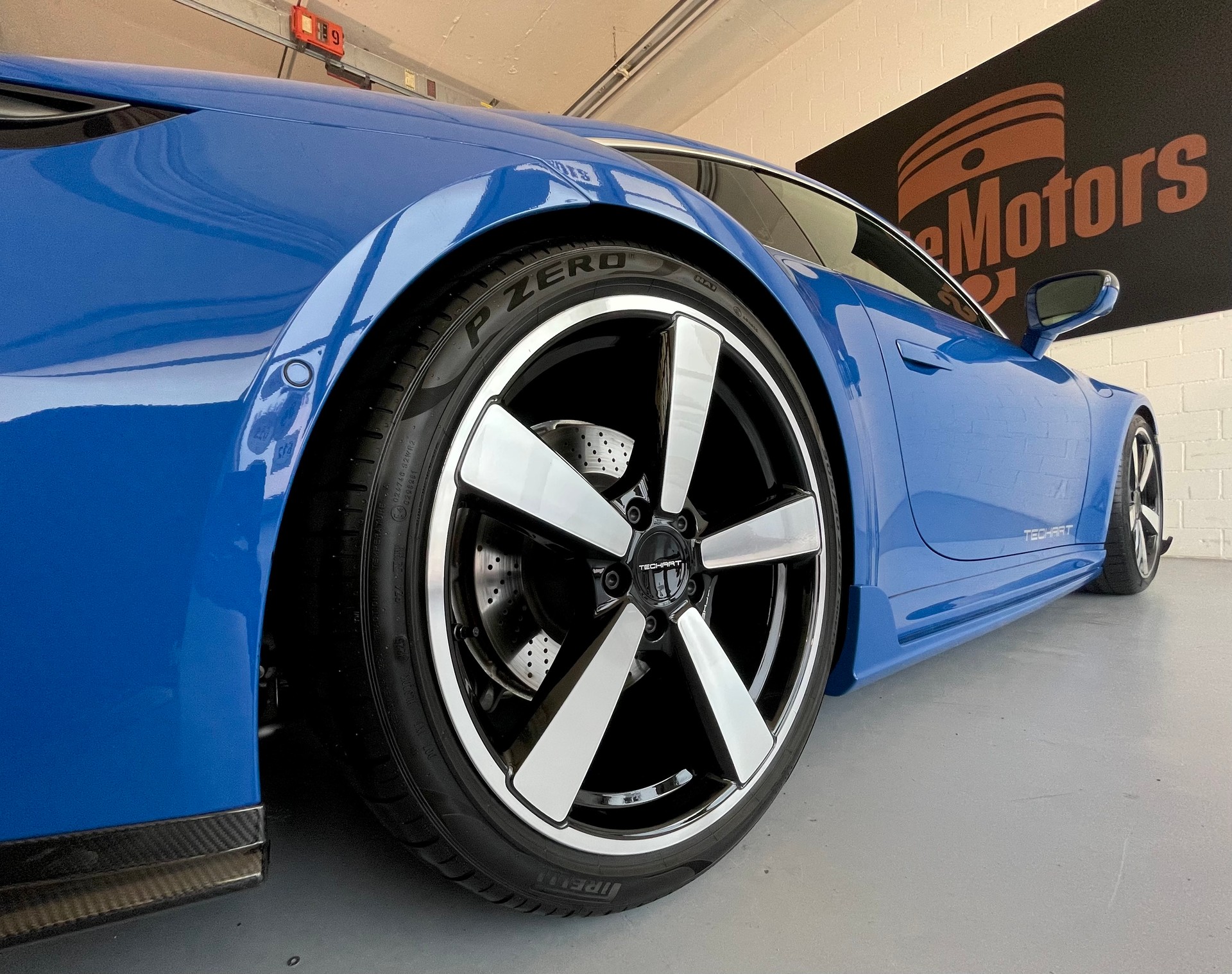 PORSCHE 911 Carrera 992.2 - Sport R von TECHART - One of One in der CH-image-7