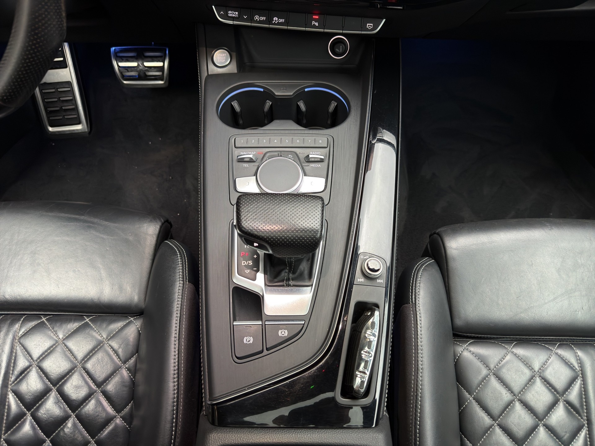 AUDI A5 Coupé 2.0 TDI Sport quattro S-tronic-image-14
