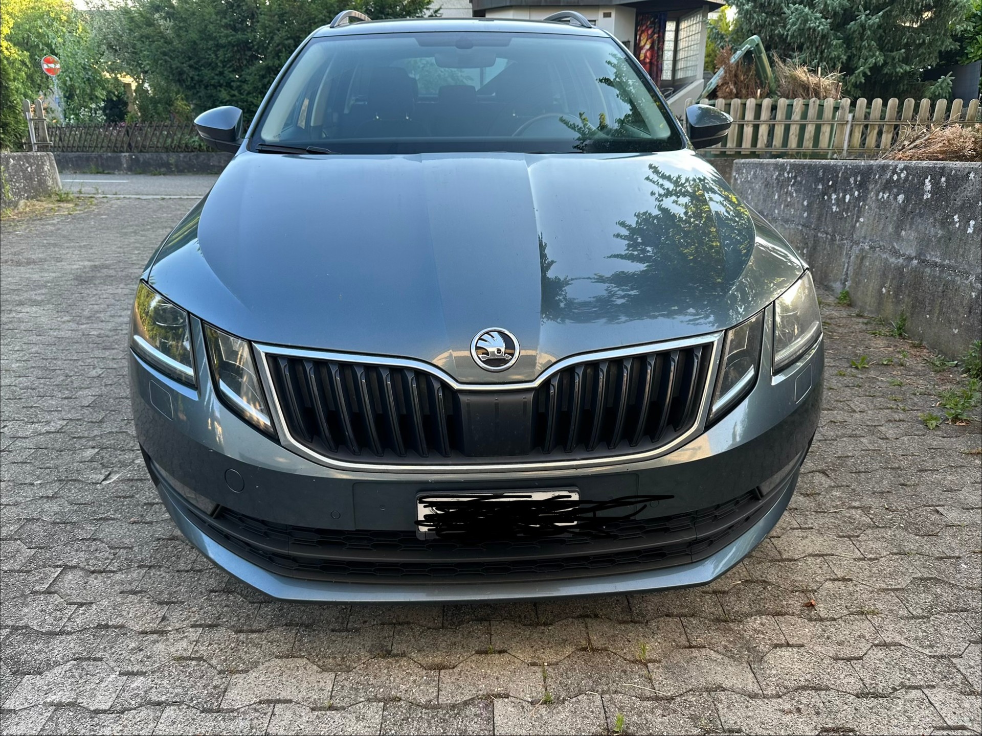 SKODA Octavia Combi 2.0 TDI Ambition 4x4-image-0