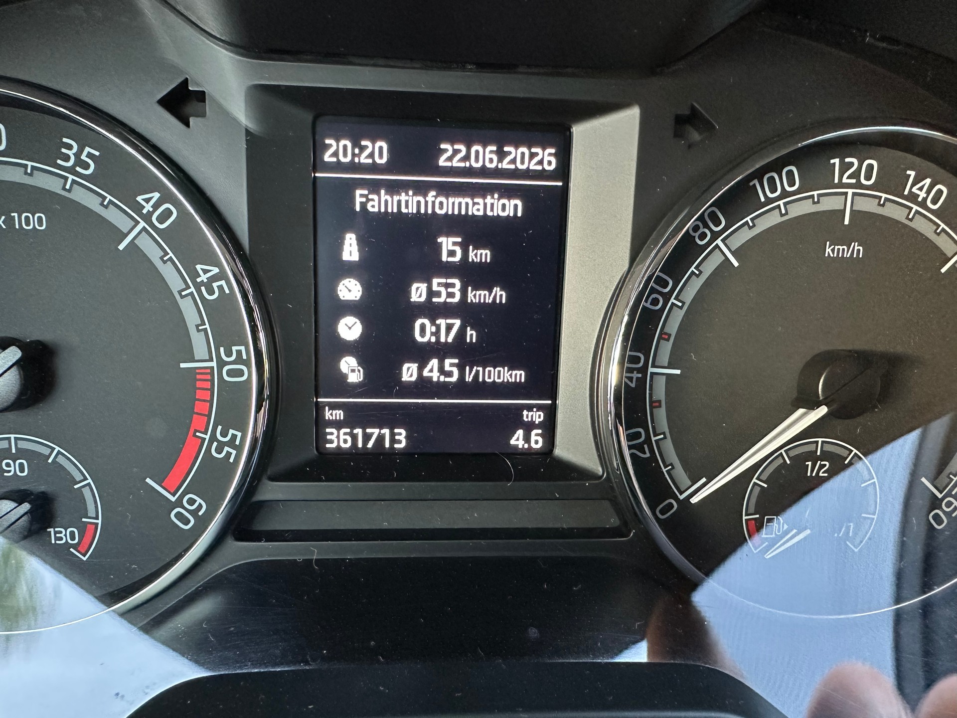 SKODA Octavia Combi 2.0 TDI Ambition 4x4-image-5