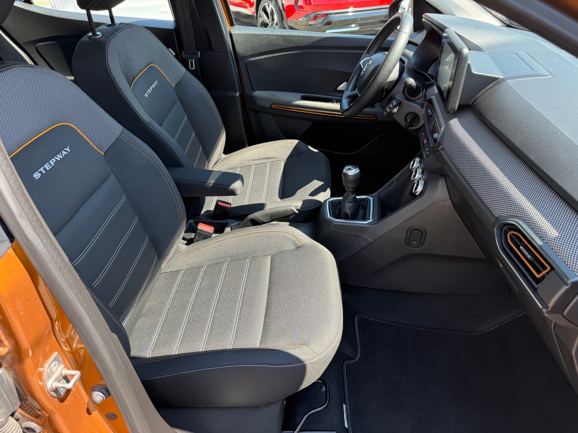 DACIA Sandero Stepway TCe 90 Comfort-image-10