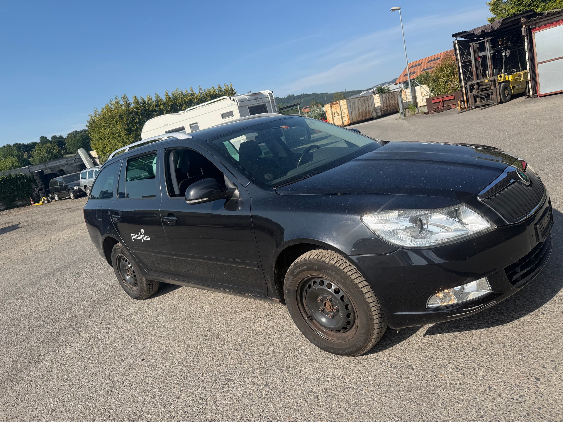 SKODA Octavia Combi 2.0 TDI Swiss Adventure 4x4-image-2