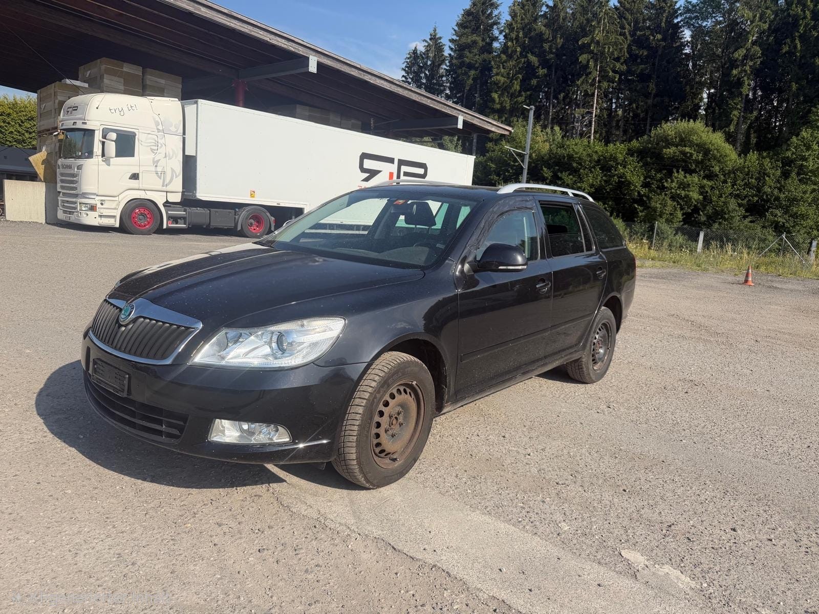 SKODA Octavia Combi 2.0 TDI Swiss Adventure 4x4-image-1