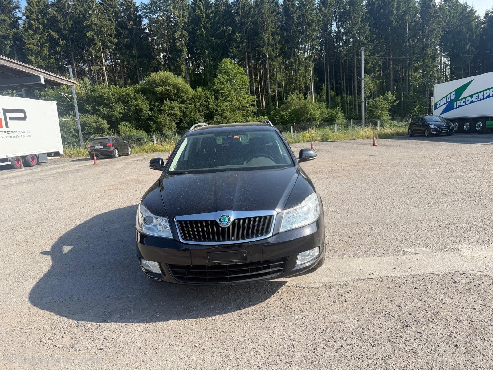 SKODA Octavia Combi 2.0 TDI Swiss Adventure 4x4-image-0