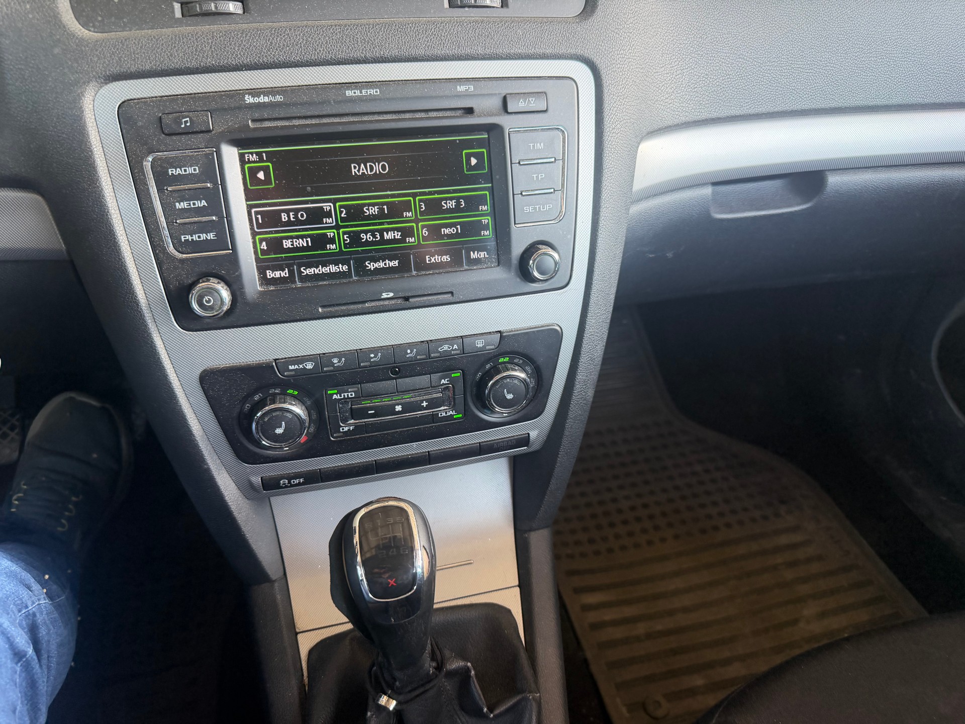 SKODA Octavia Combi 2.0 TDI Swiss Adventure 4x4-image-4