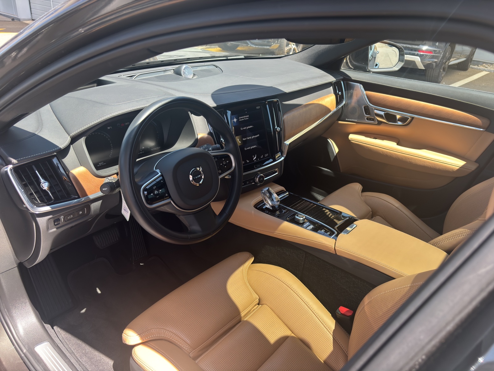VOLVO V90 2.0 T8 TE Inscription AWD-image-9