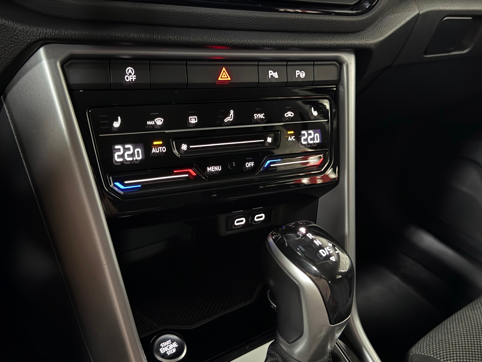 VW T-Roc 1.5 TSI EVO Life DSG-image-17