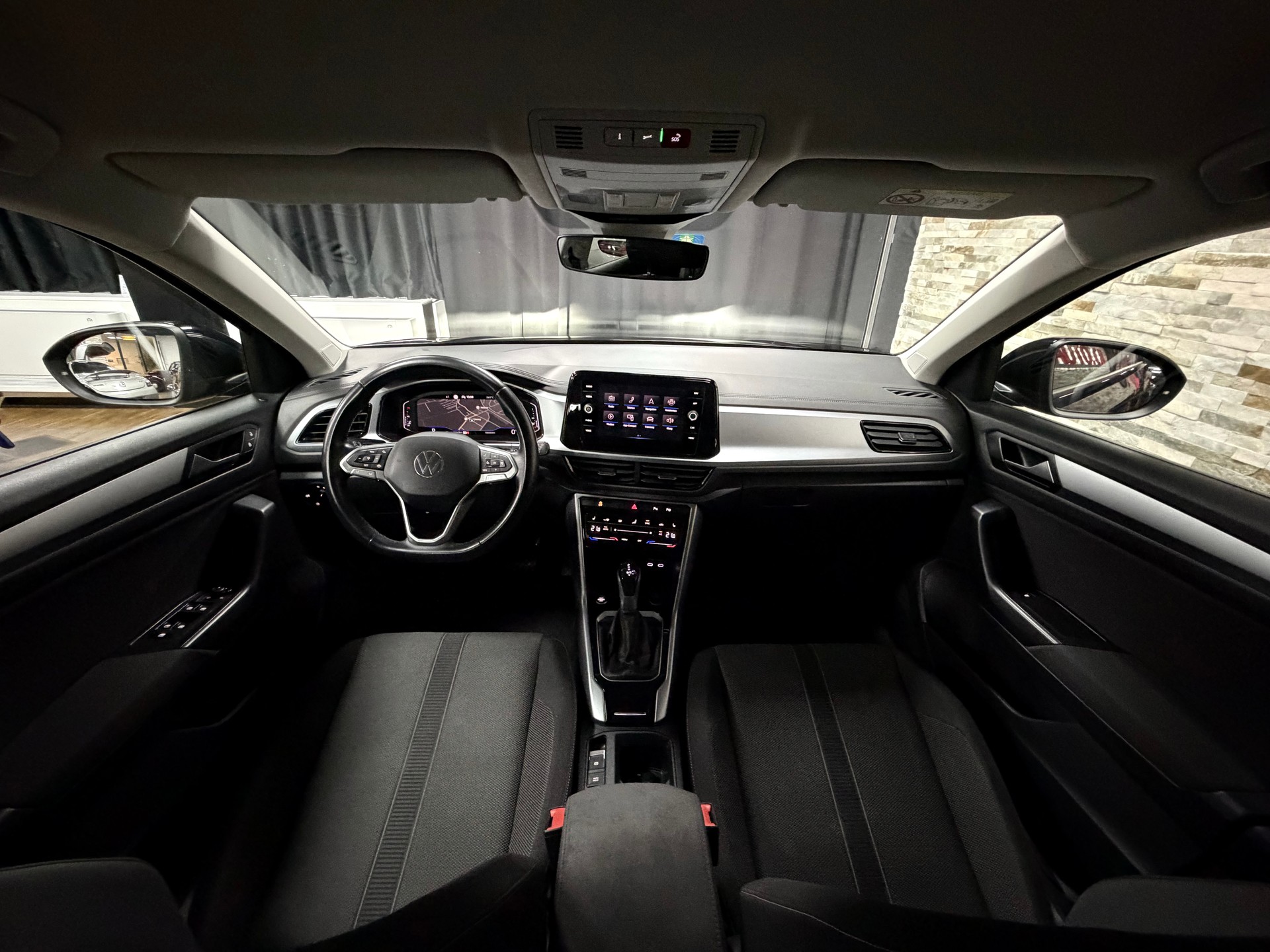 VW T-Roc 1.5 TSI EVO Life DSG-image-23