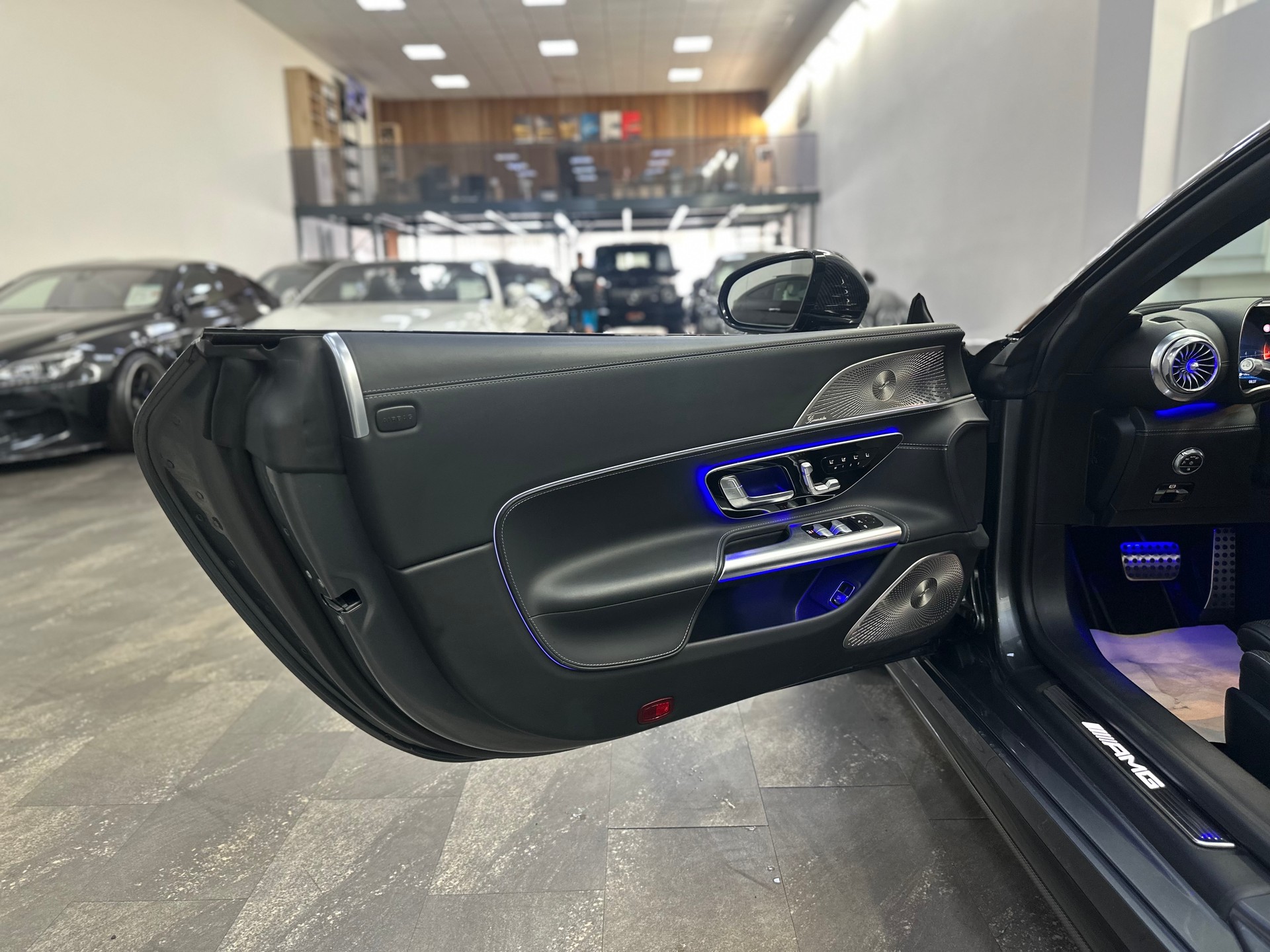 MERCEDES-BENZ AMG SL 55 4M Speedshift MCT-image-18