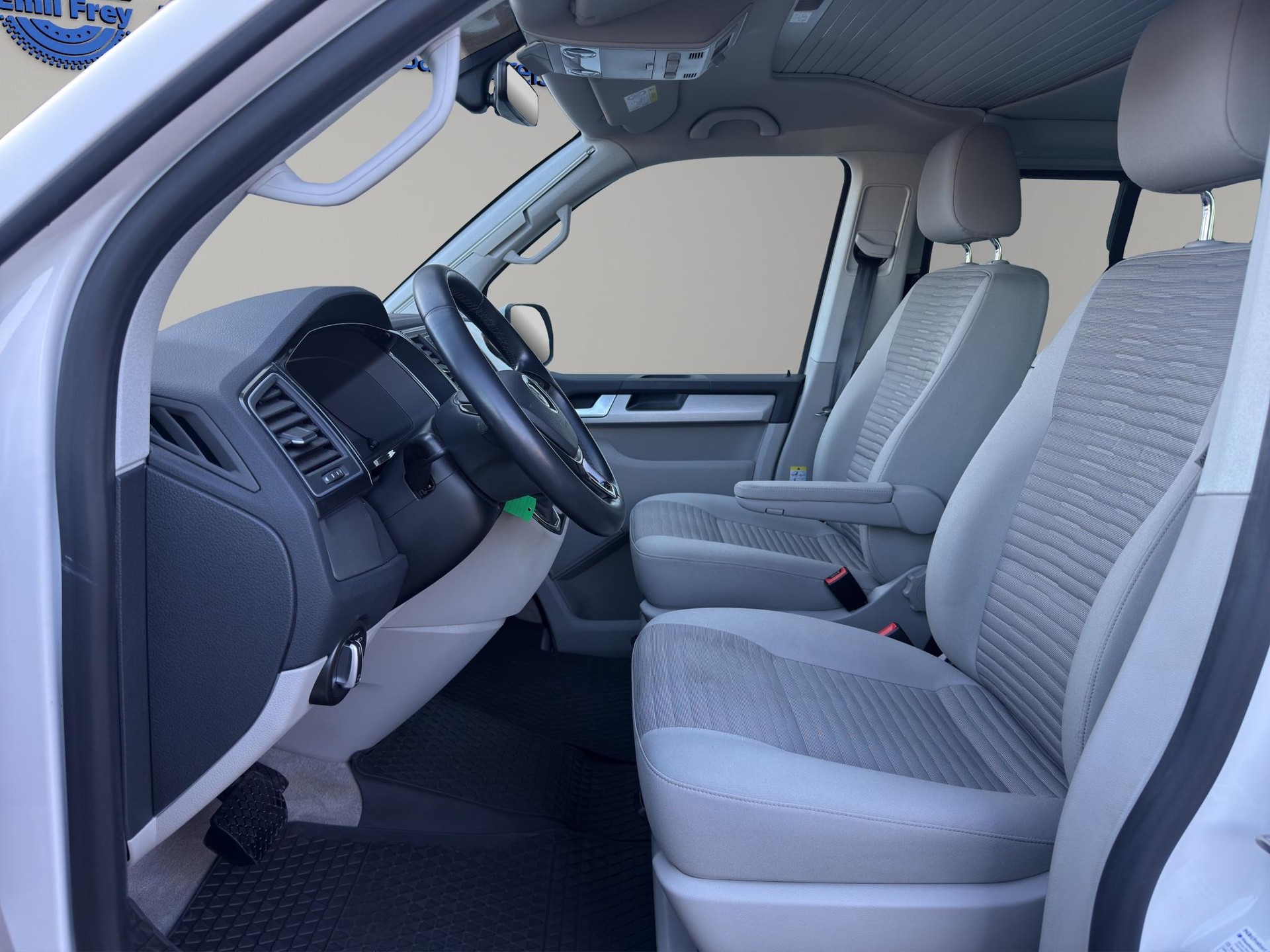 VW T6 California 3000 2.0 TDI 150 Ocean DSG-showroom-element-1