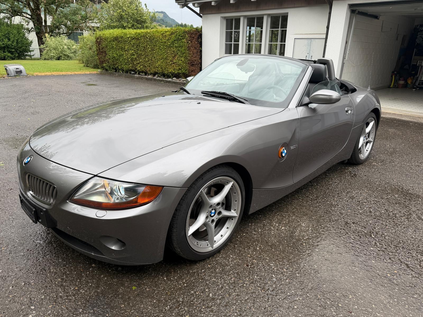 BMW Z4 3.0i Roadster-image-1