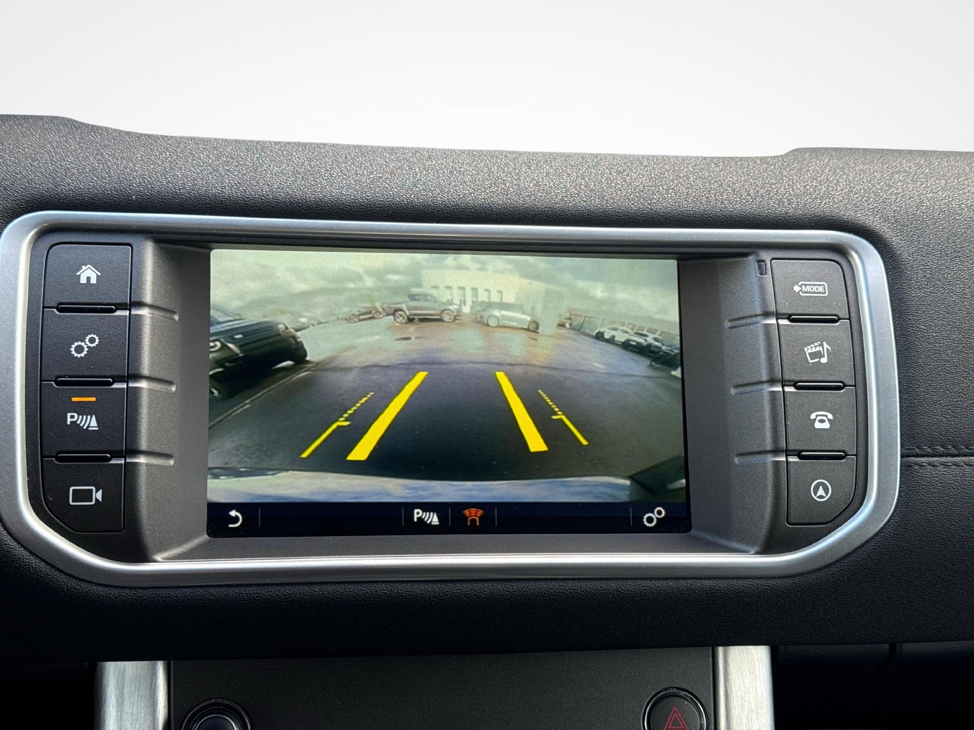 LAND ROVER Range Rover Evoque 2.0 TD4 Pure-image-16