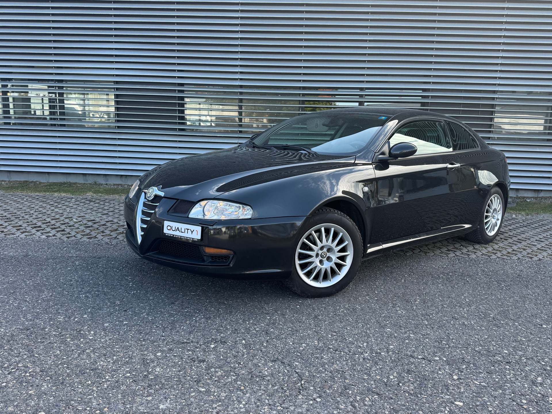 ALFA ROMEO GT 1.9 JTD Black Line-image-6