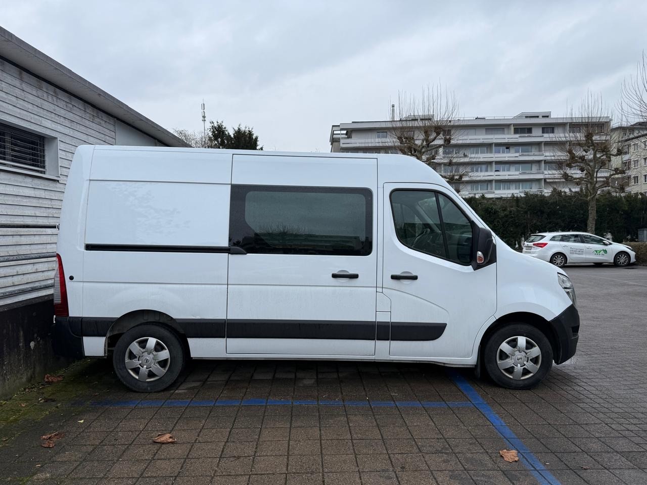 NISSAN 2.3 dCi 180 Comf.-image-5