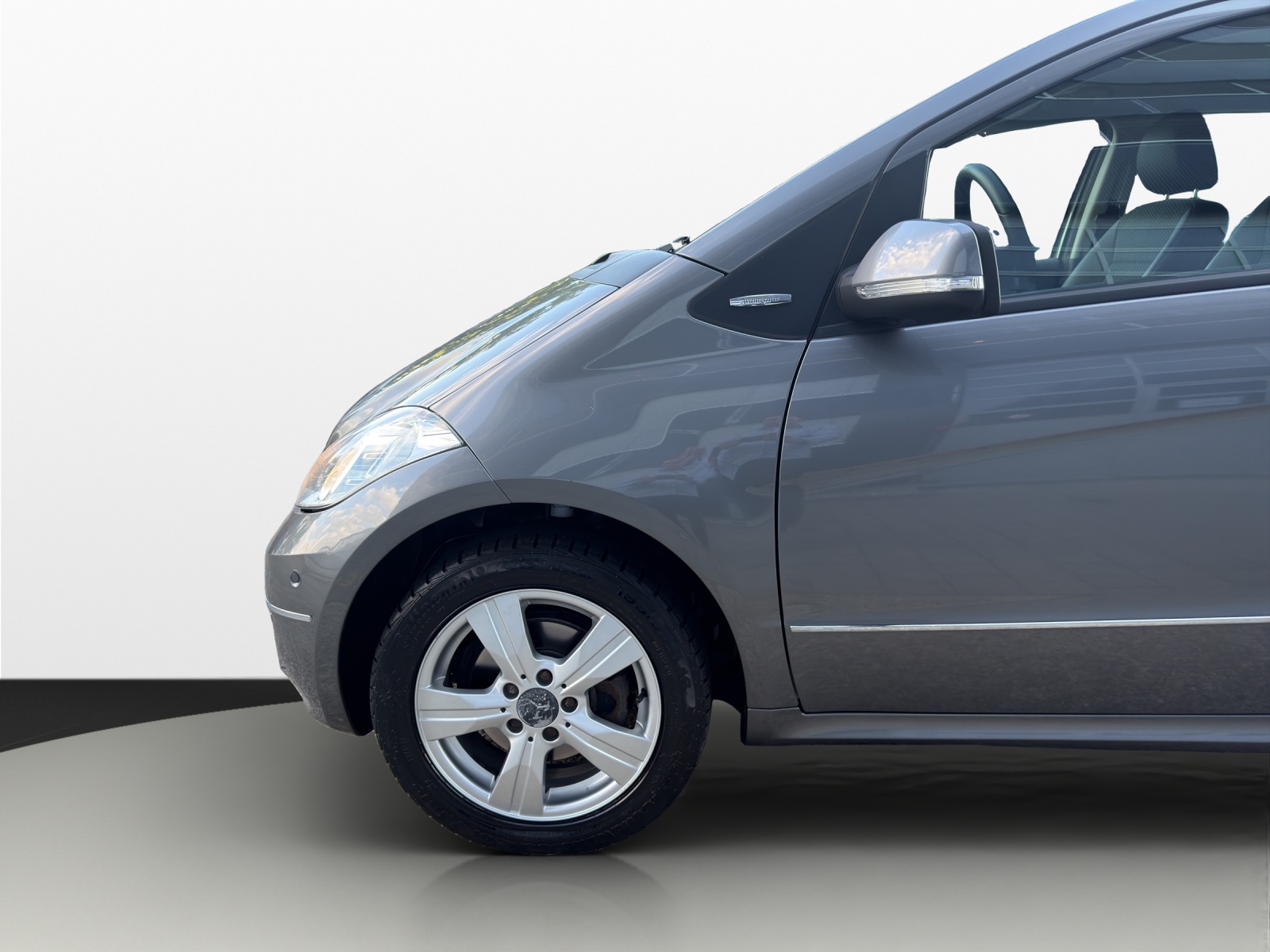MERCEDES-BENZ A 170 Avantgarde Edition A-image-19