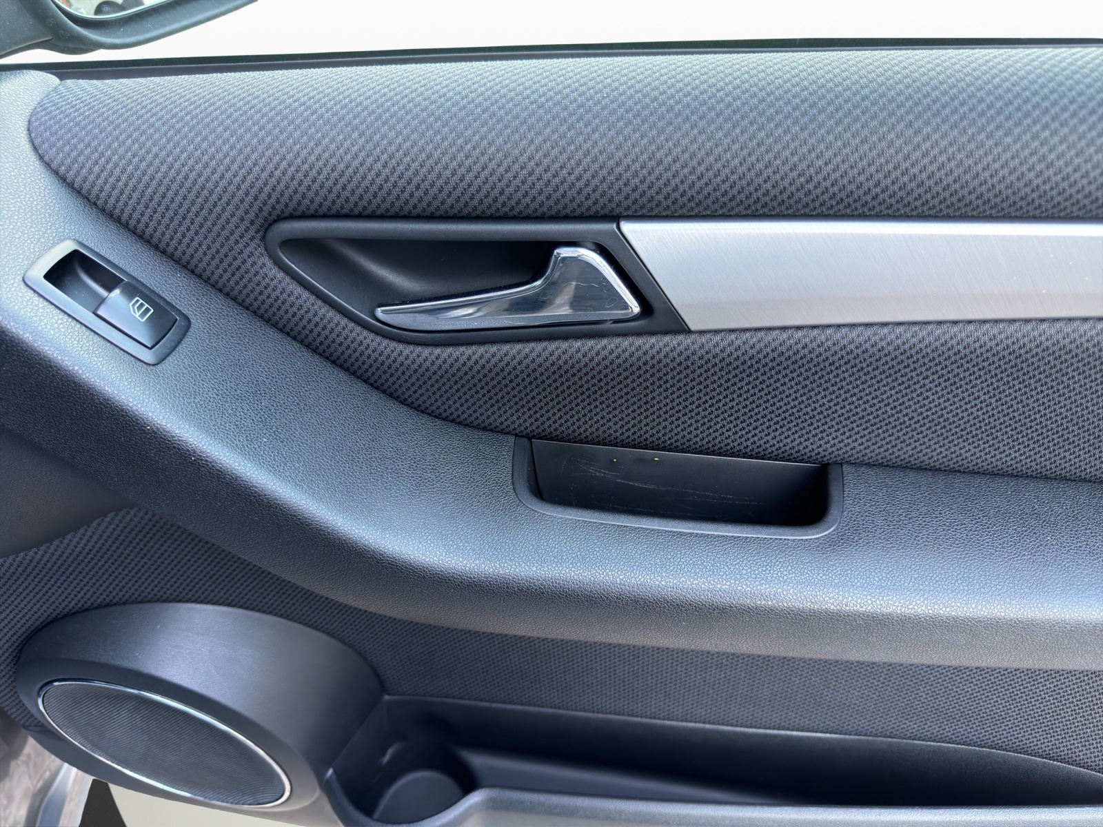 MERCEDES-BENZ A 170 Avantgarde Edition A-image-16