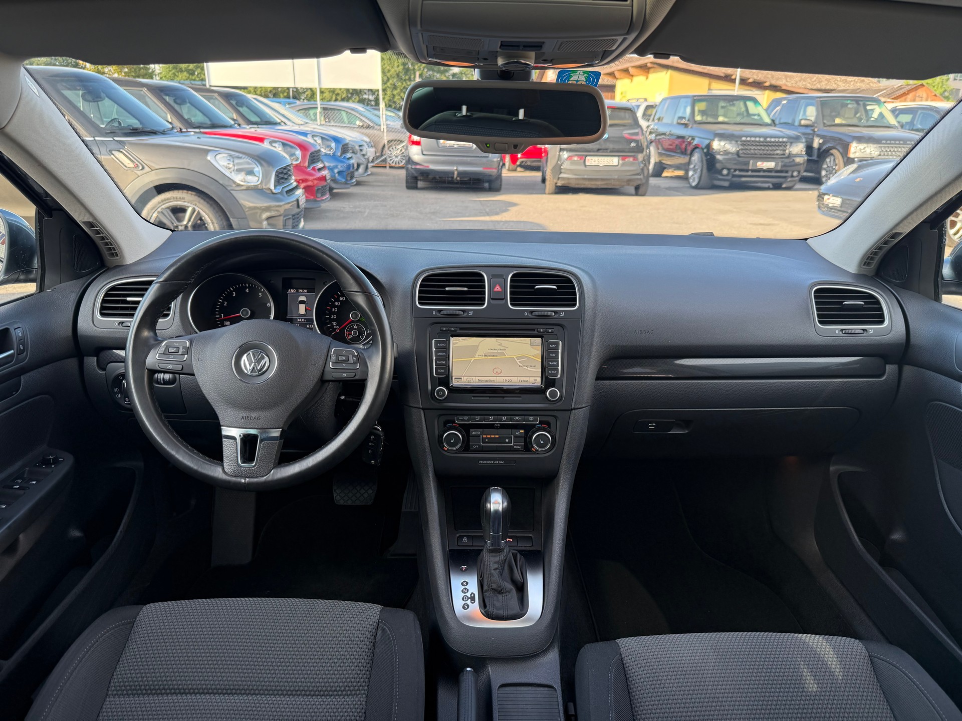 VW Golf Variant 1.4 TSI Team DSG / Frisch ab MFK / 1.Hand / servicegepflegt bei VW / Rückfahrkamera / Panoramadach-image-9