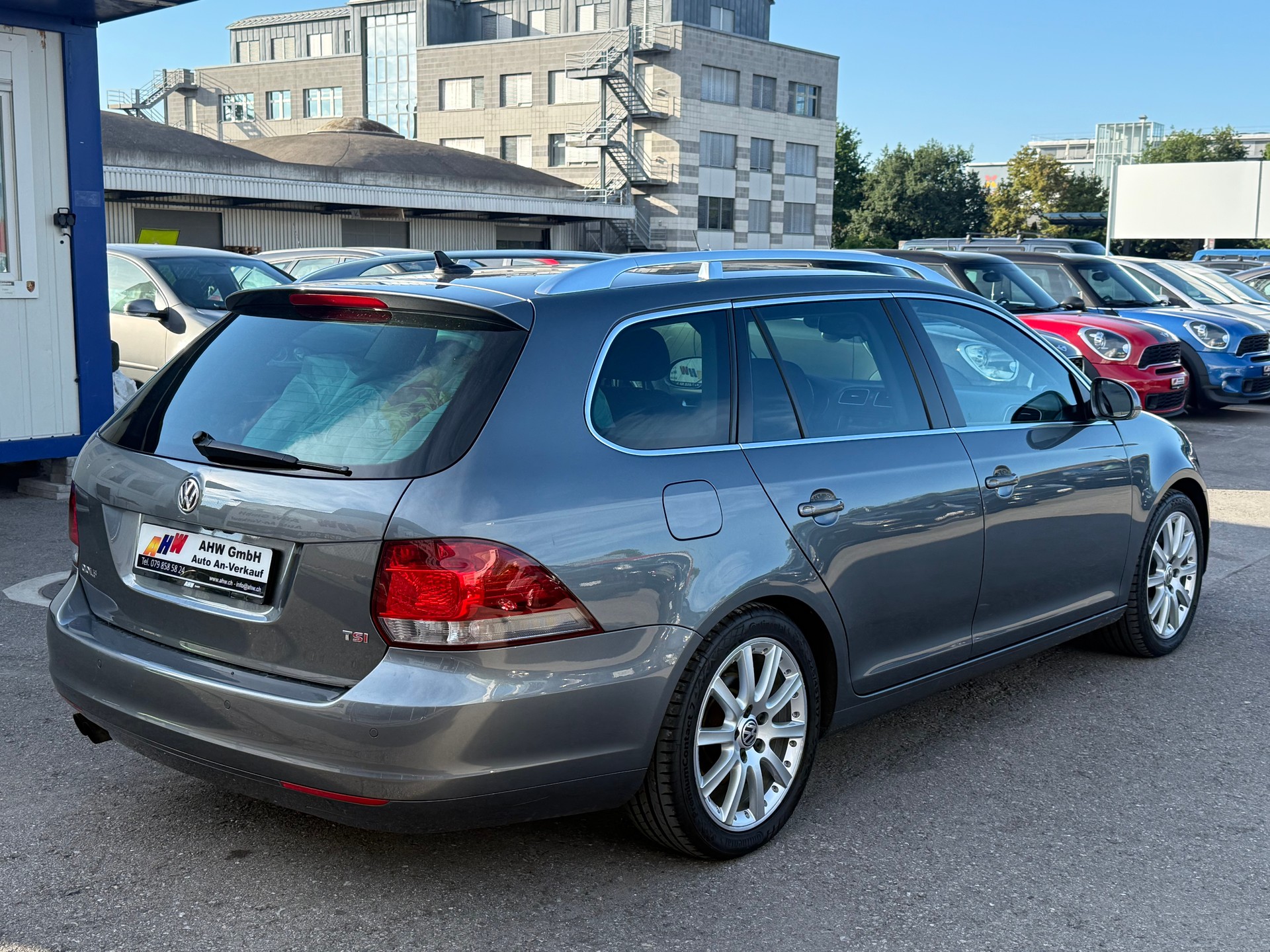 VW Golf Variant 1.4 TSI Team DSG / Frisch ab MFK / 1.Hand / servicegepflegt bei VW / Rückfahrkamera / Panoramadach-image-3