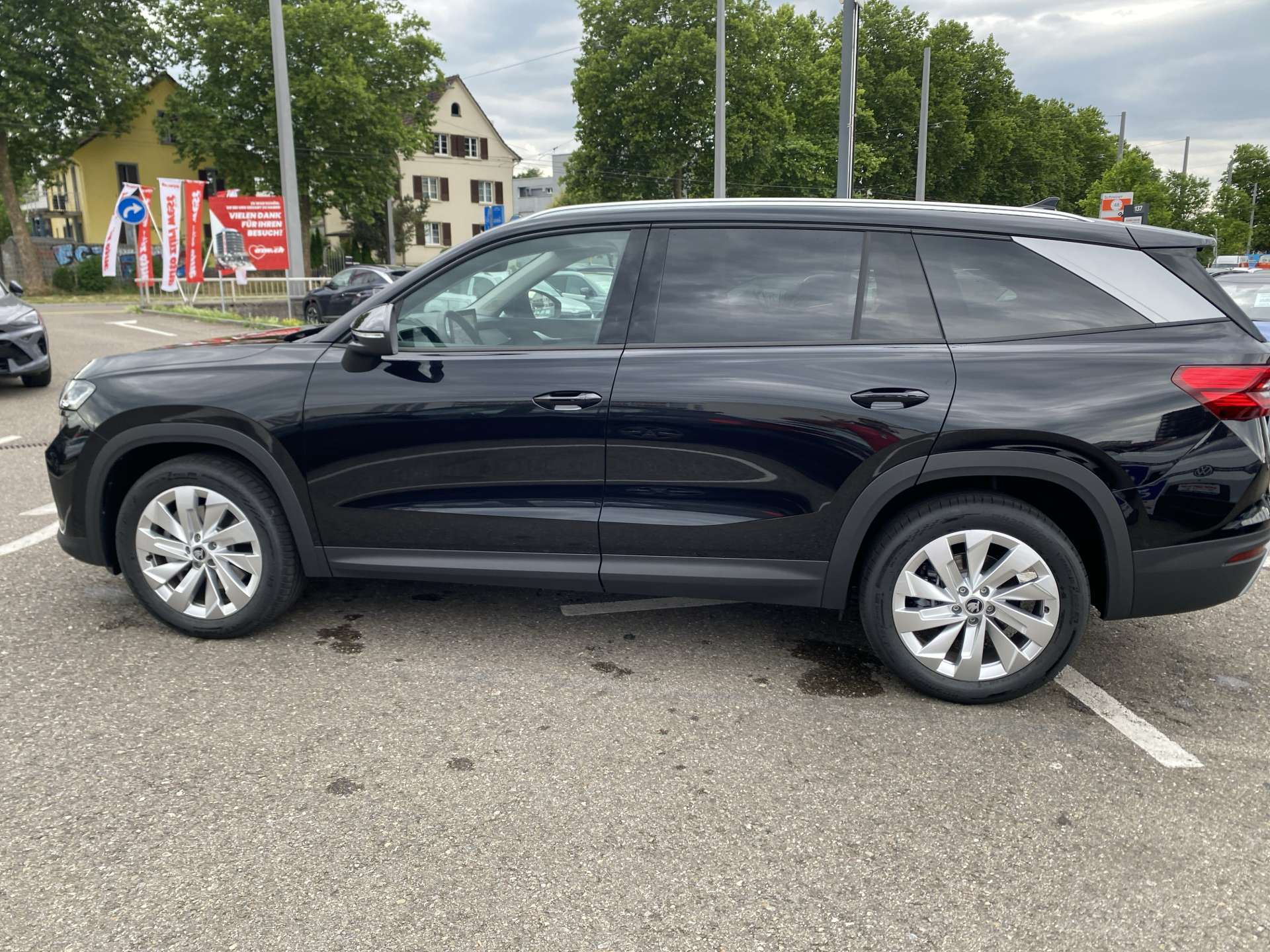 SKODA Kodiaq 2.0 TDi Selection 4x4 7-Plätzer DSG-Automat-image-10