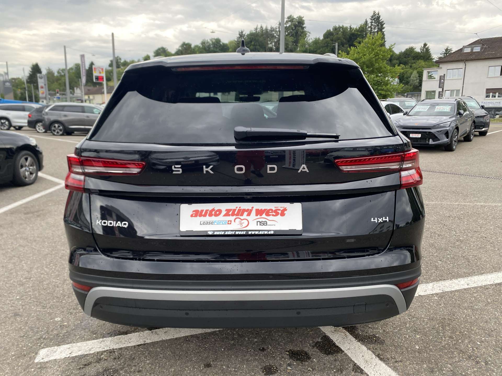 SKODA Kodiaq 2.0 TDi Selection 4x4 7-Plätzer DSG-Automat-image-12