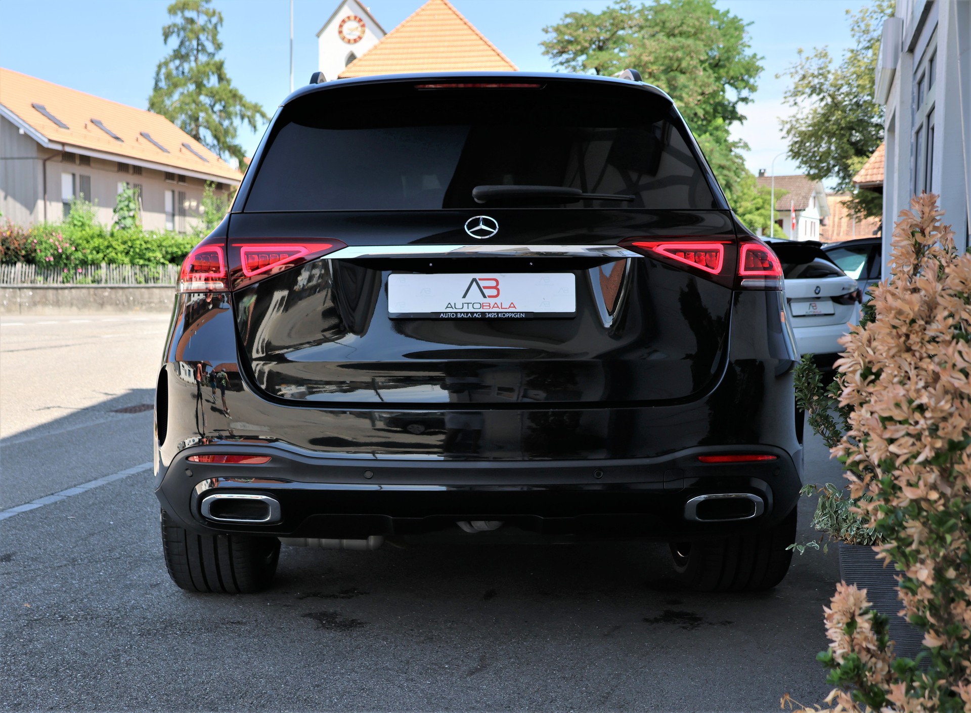 MERCEDES-BENZ GLE 300 d 4Matic AMG Line 9G-Tronic (CH)-image-5