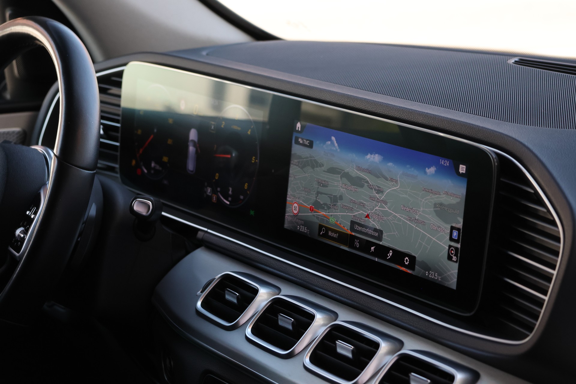 MERCEDES-BENZ GLE 300 d 4Matic AMG Line 9G-Tronic (CH)-image-17