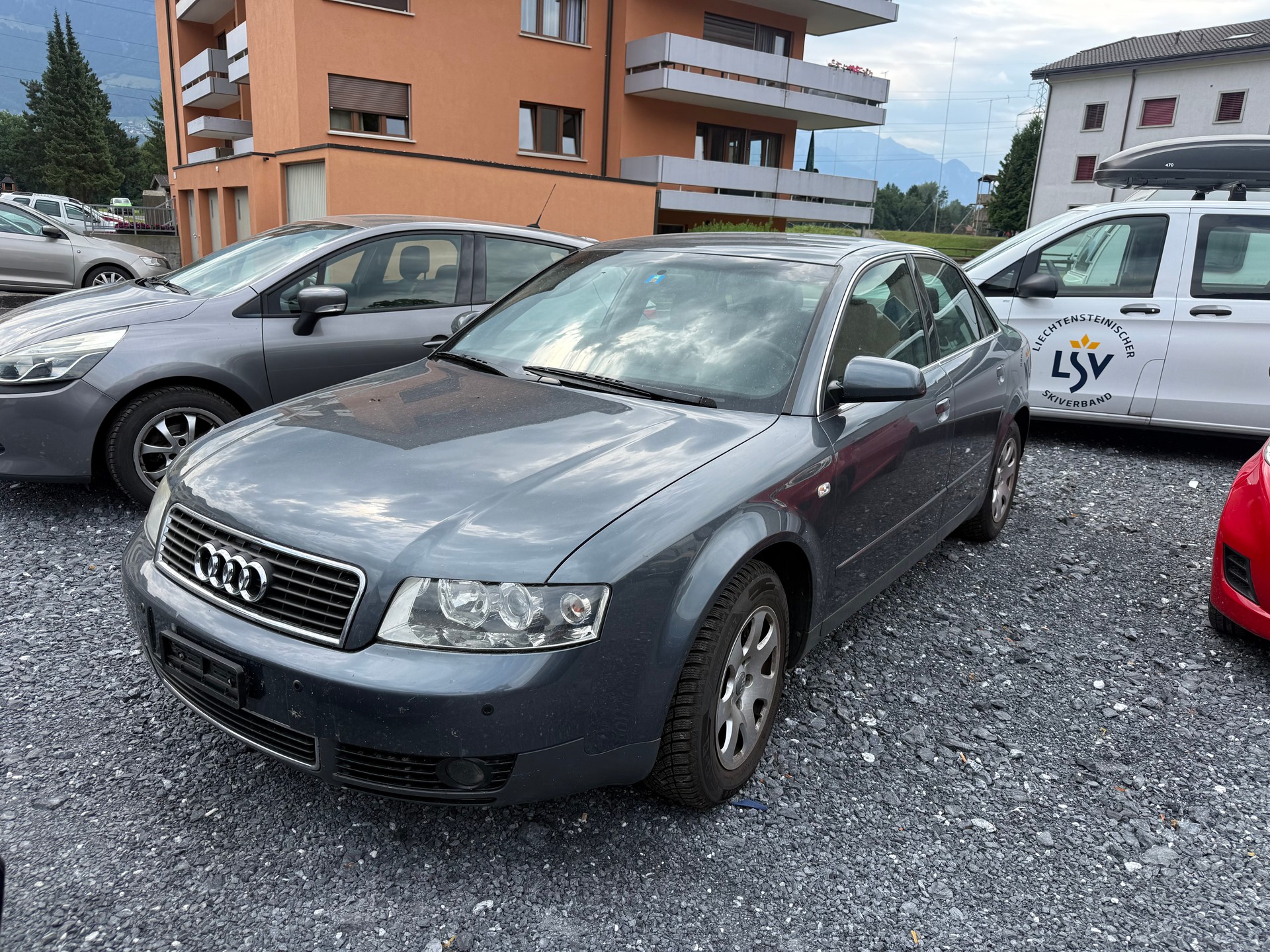 AUDI A4 1.9 TDI-image-1