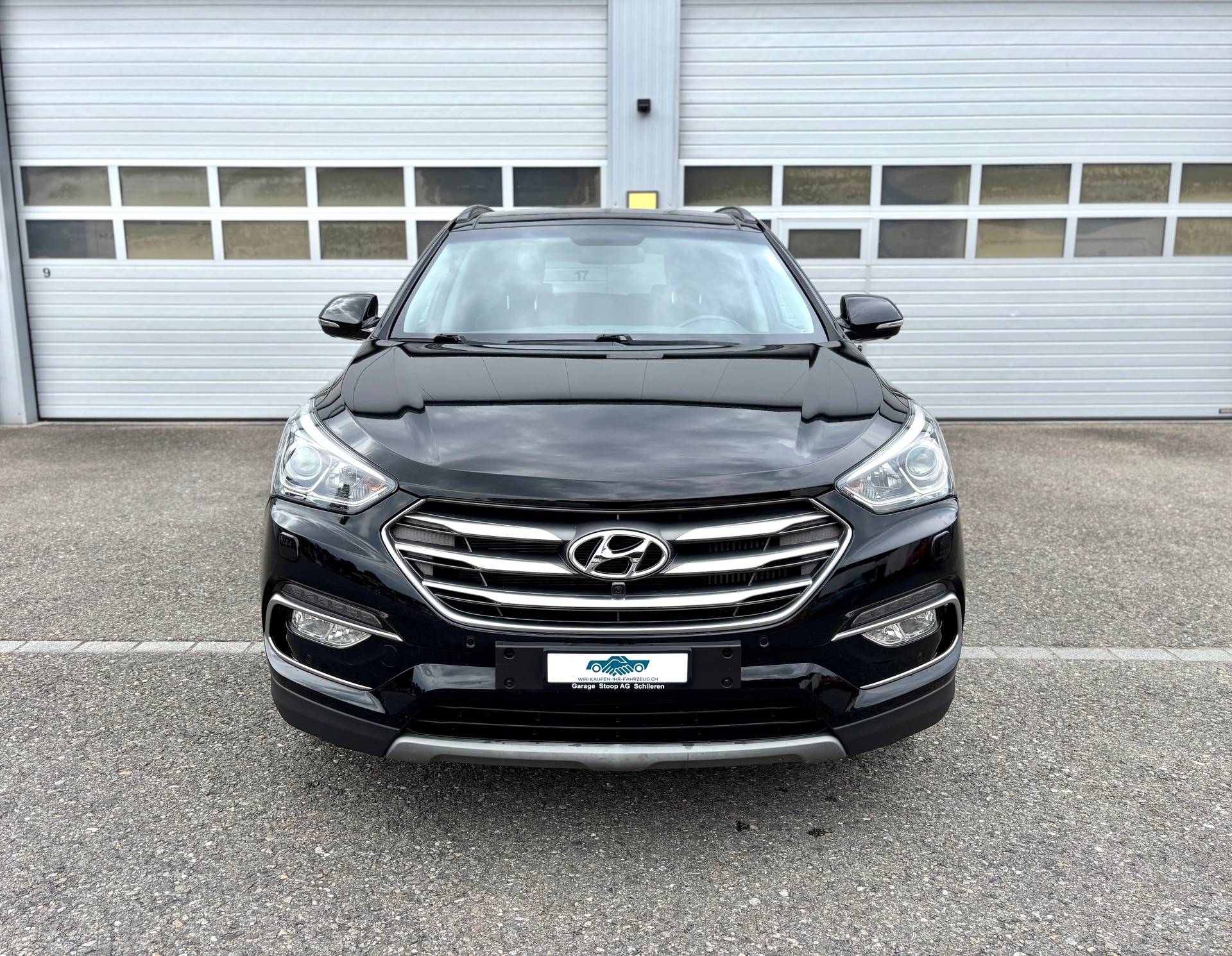 HYUNDAI Santa Fe 2.2 CRDI Vertex 4WD Automatic Panorama - 7 Plätzer-image-1