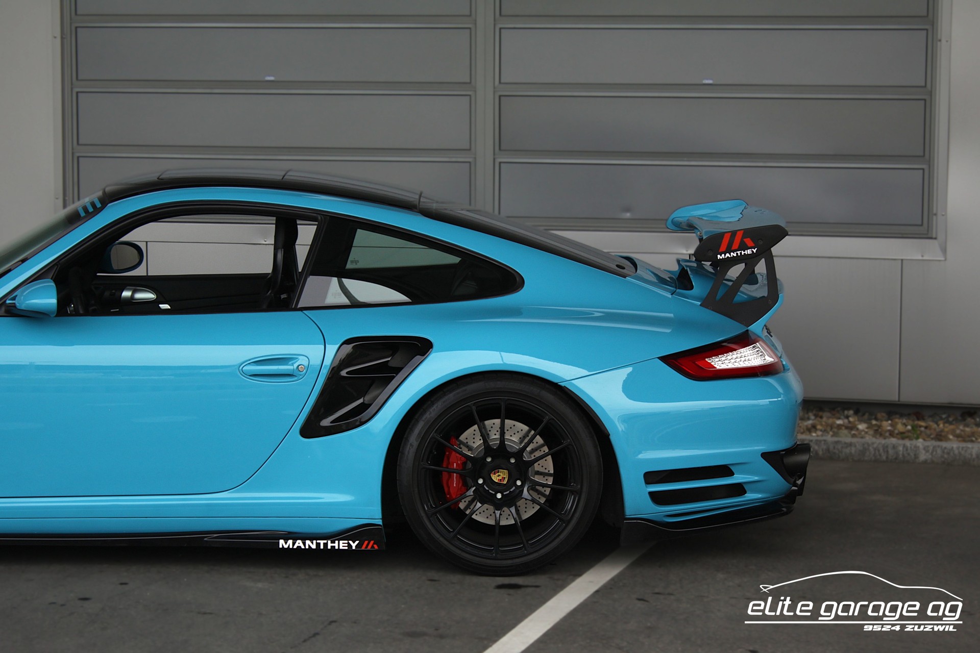 PORSCHE 911 Turbo PTS MIAMI BLUE-image-12