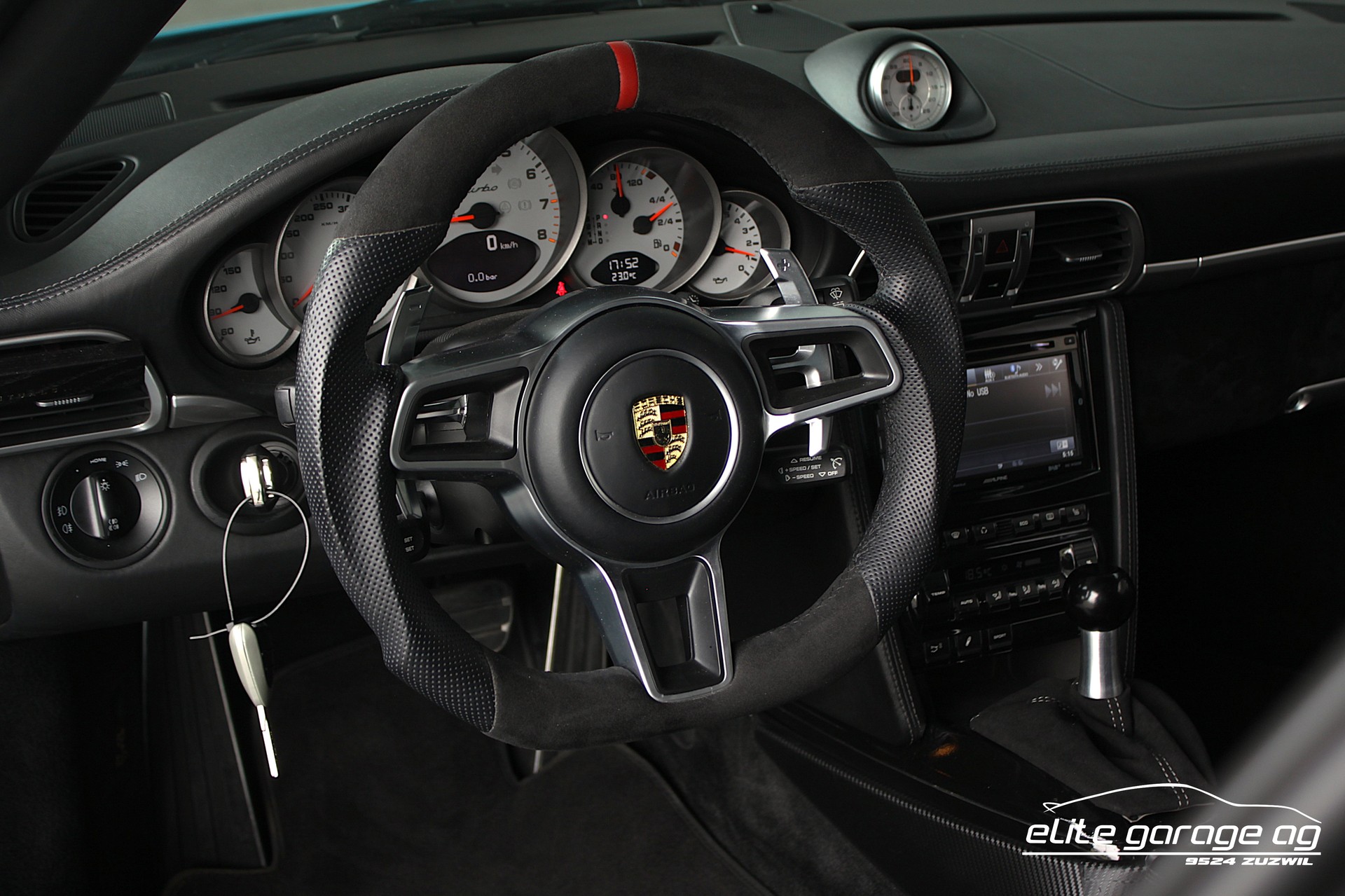 PORSCHE 911 Turbo PTS MIAMI BLUE-image-14