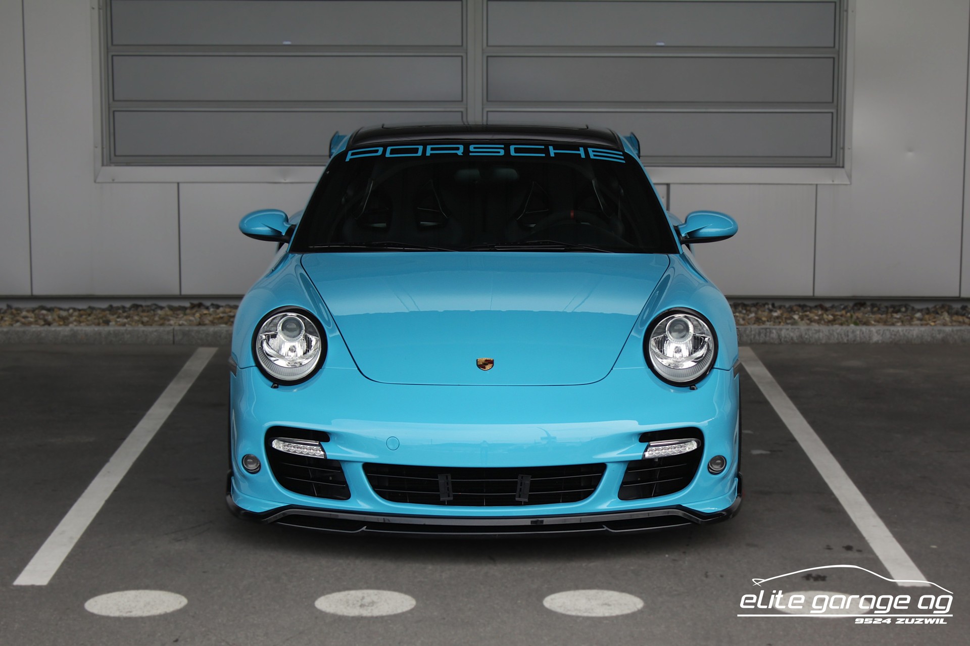 PORSCHE 911 Turbo PTS MIAMI BLUE-image-7