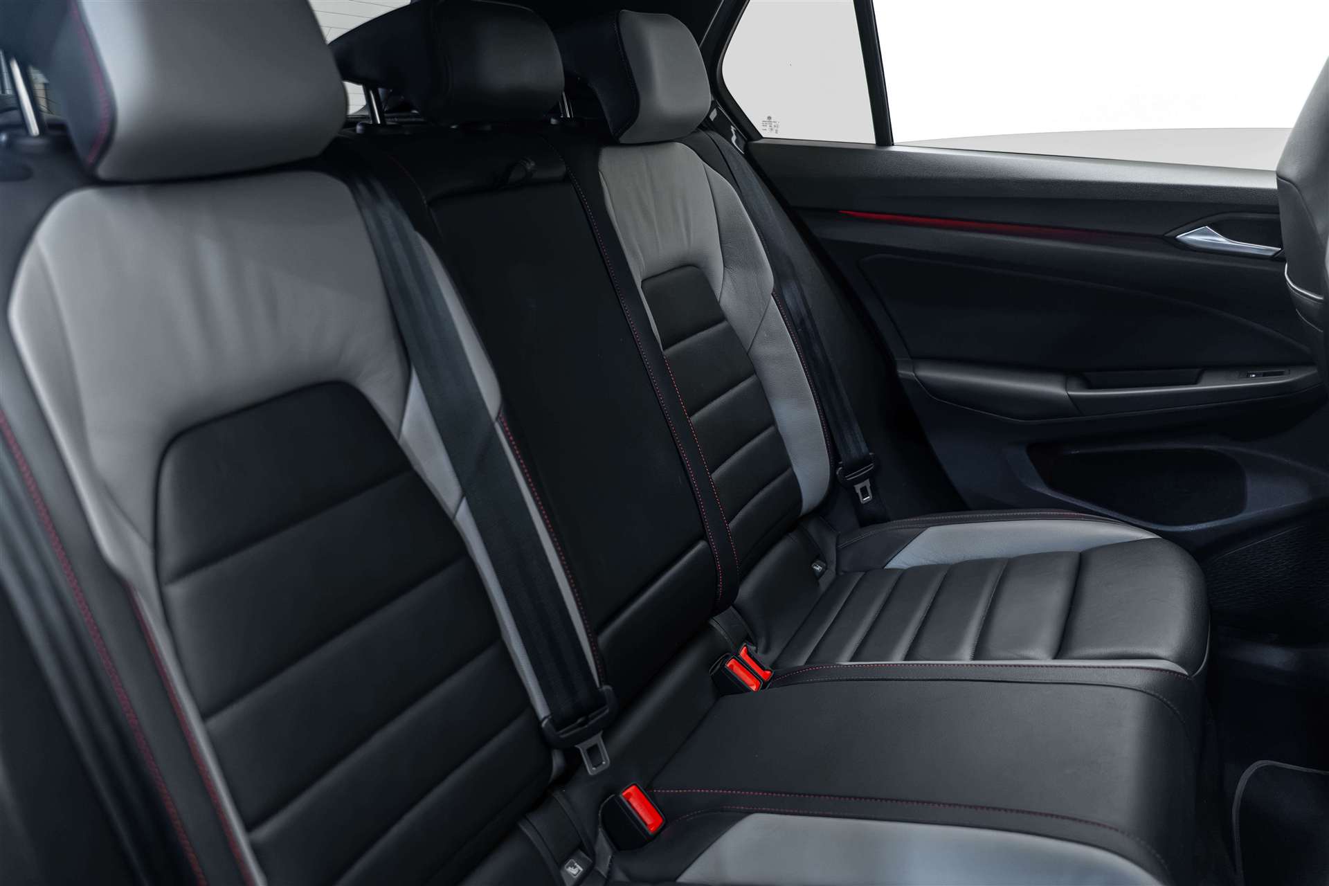 VW Golf 2.0 TSI GTI Clubsport DSG 301PS-image-15