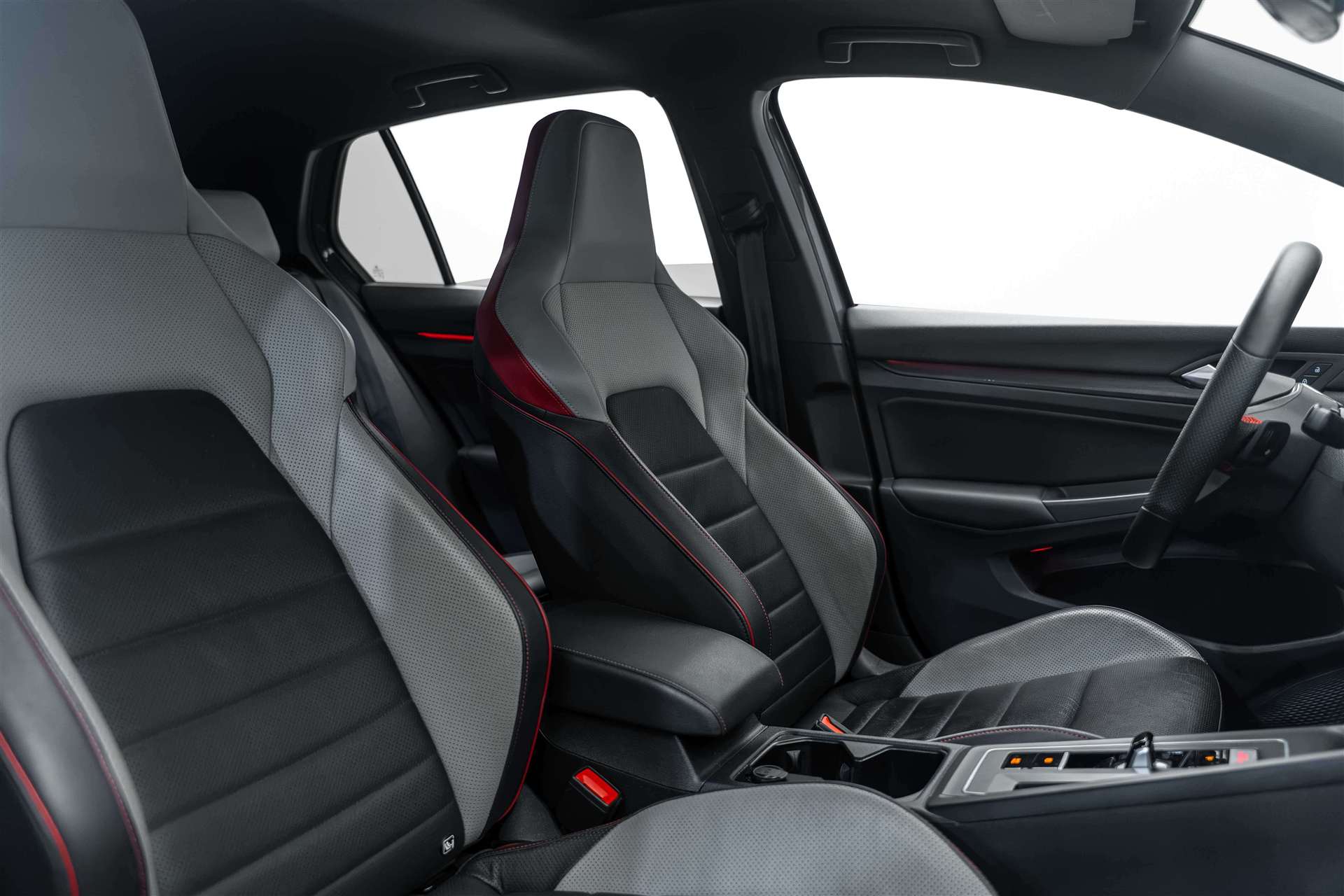 VW Golf 2.0 TSI GTI Clubsport DSG 301PS-image-12