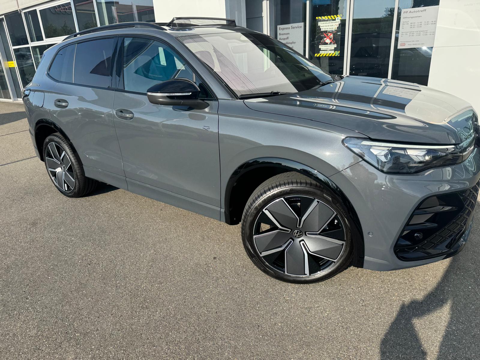 VW Tiguan 2.0 TSI DSG R-Line United 4Motion-image-1