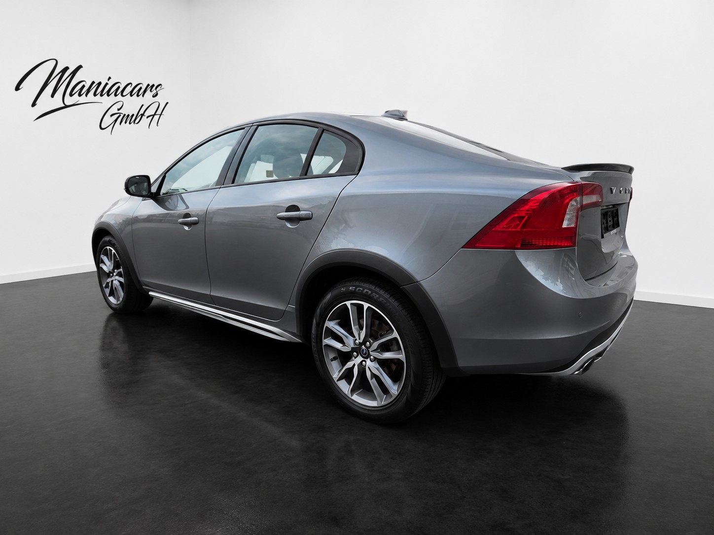 VOLVO S60 Cross Country T5 AWD Summum Geartronic-image-3
