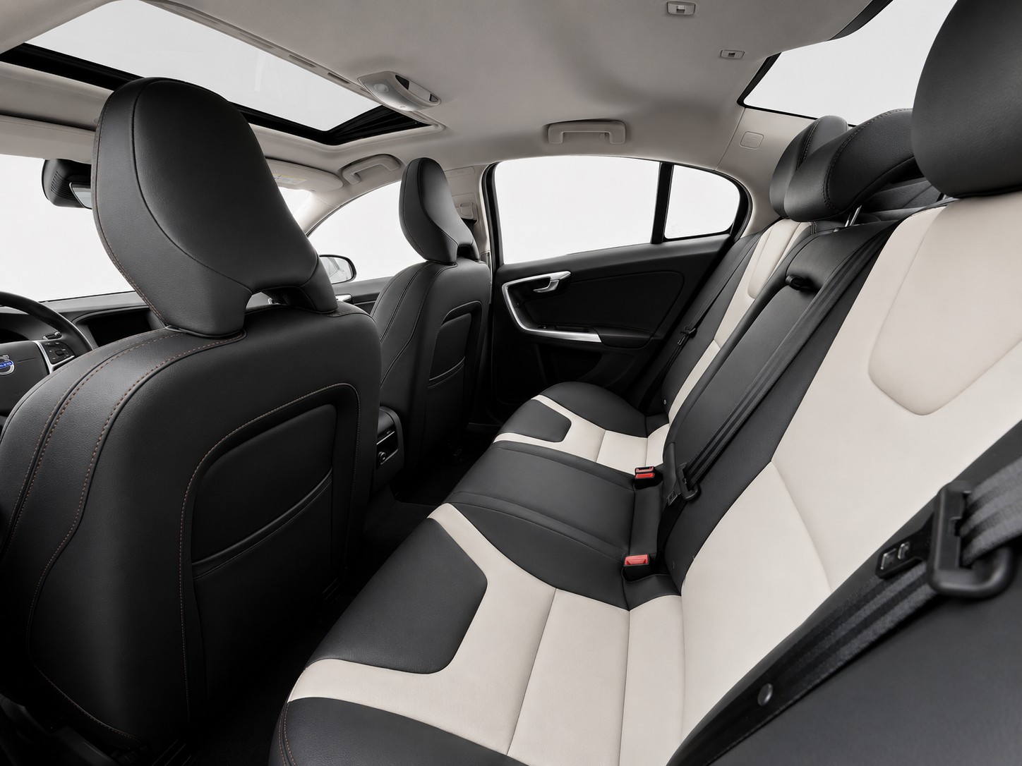 VOLVO S60 Cross Country T5 AWD Summum Geartronic-image-6