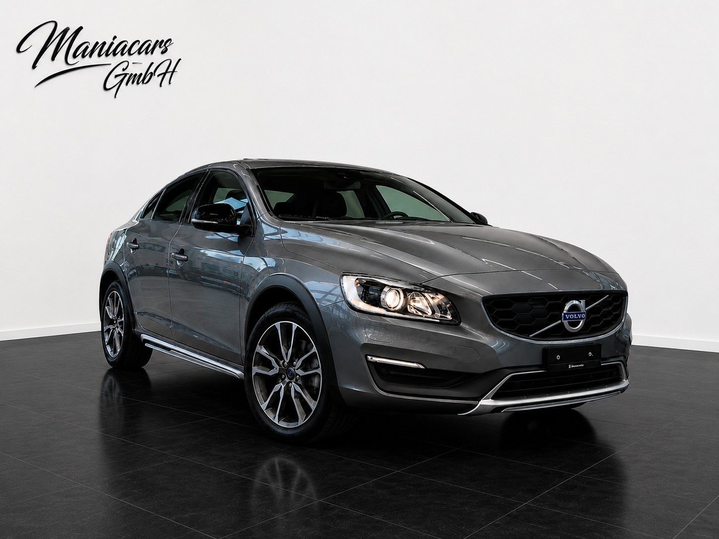 VOLVO S60 Cross Country T5 AWD Summum Geartronic-image-5