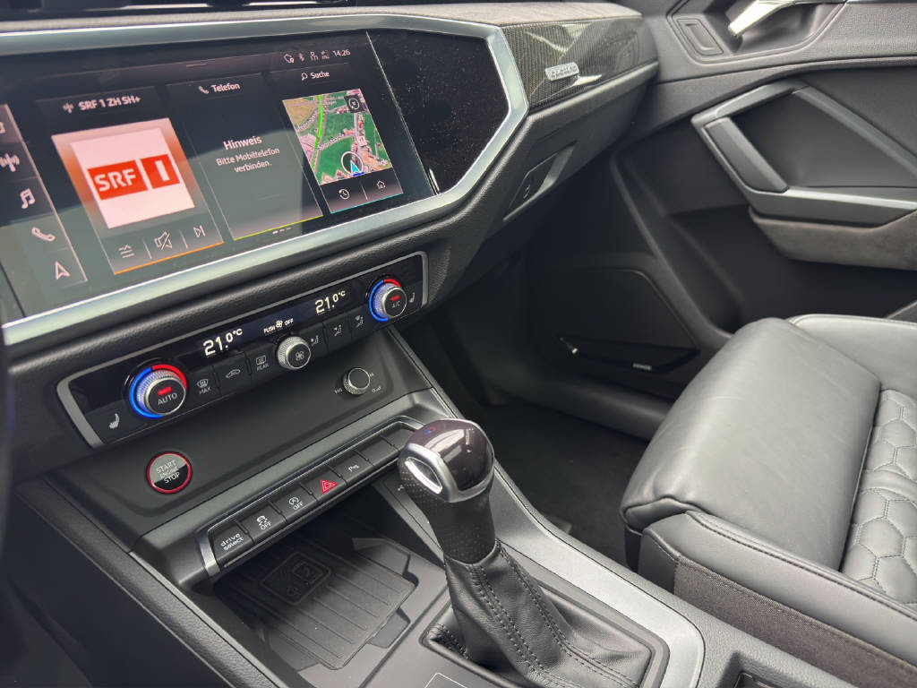 AUDI RS Q3 Sportback 2.5 TFSI quattro S-Tronic-image-11