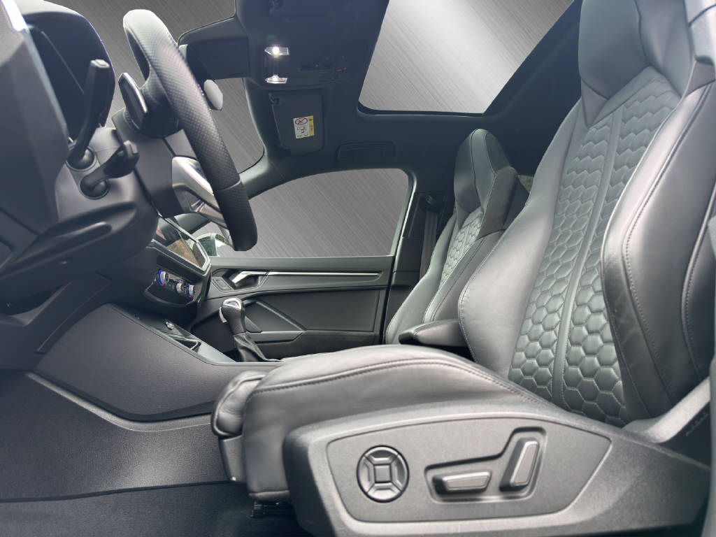 AUDI RS Q3 Sportback 2.5 TFSI quattro S-Tronic-image-13