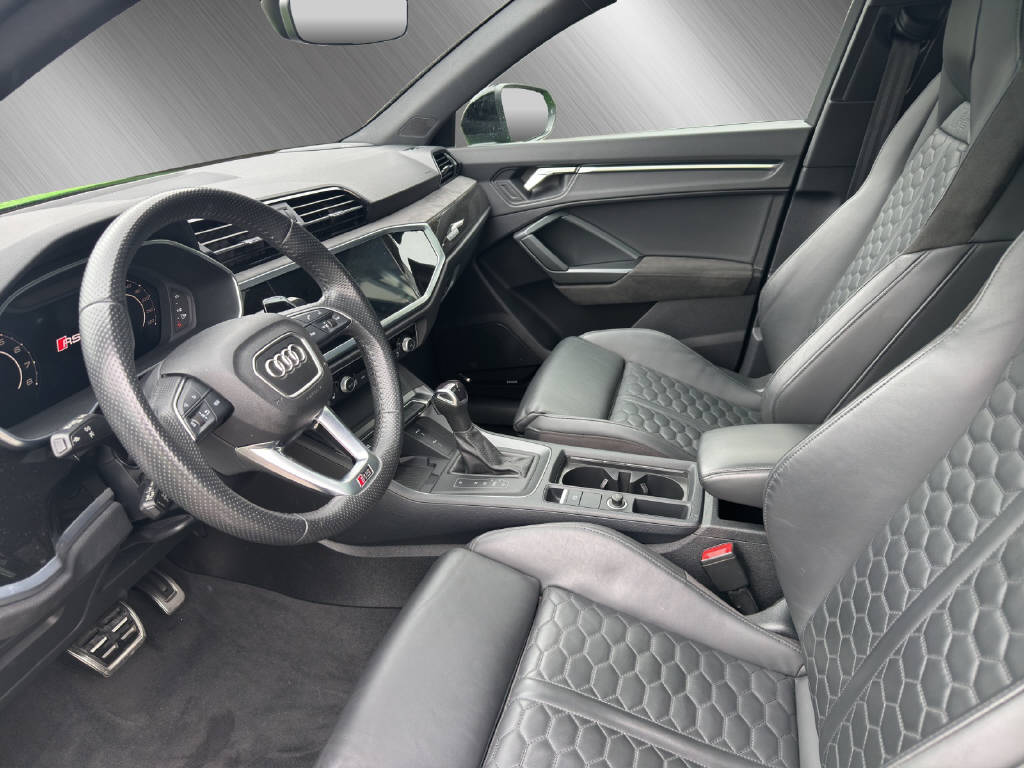 AUDI RS Q3 Sportback 2.5 TFSI quattro S-Tronic-image-14