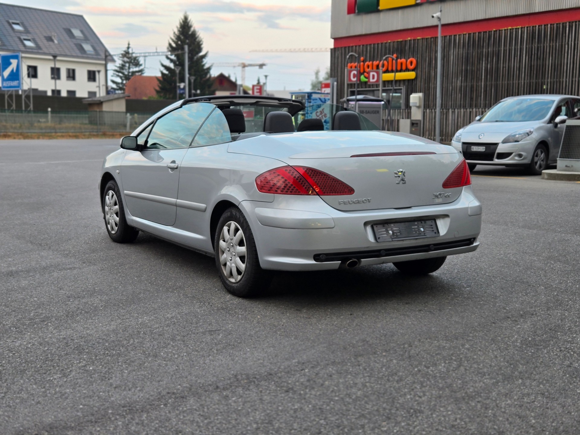 PEUGEOT 307 CC 2.0 16V-image-6
