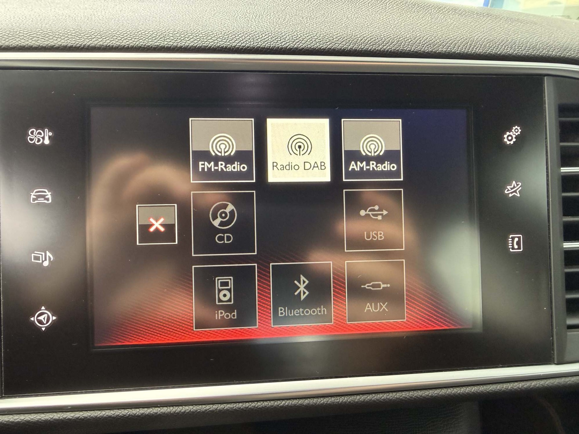 PEUGEOT 308 2.0 BlueHDi GT Line-image-13