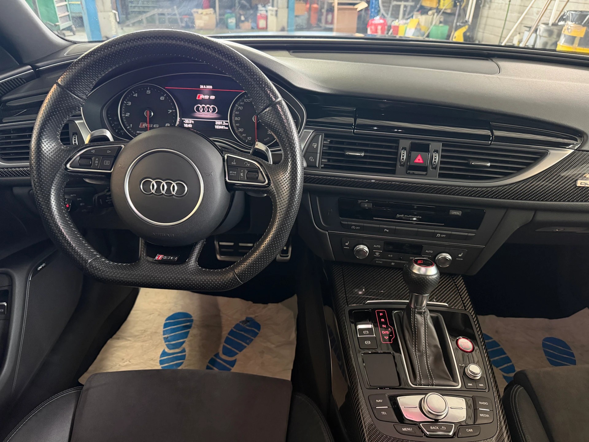 AUDI RS6 Avant 4.0 TFSI V8 performance quattro | Frisch MFK | Pano Dach | Dynamik-Paket-image-12