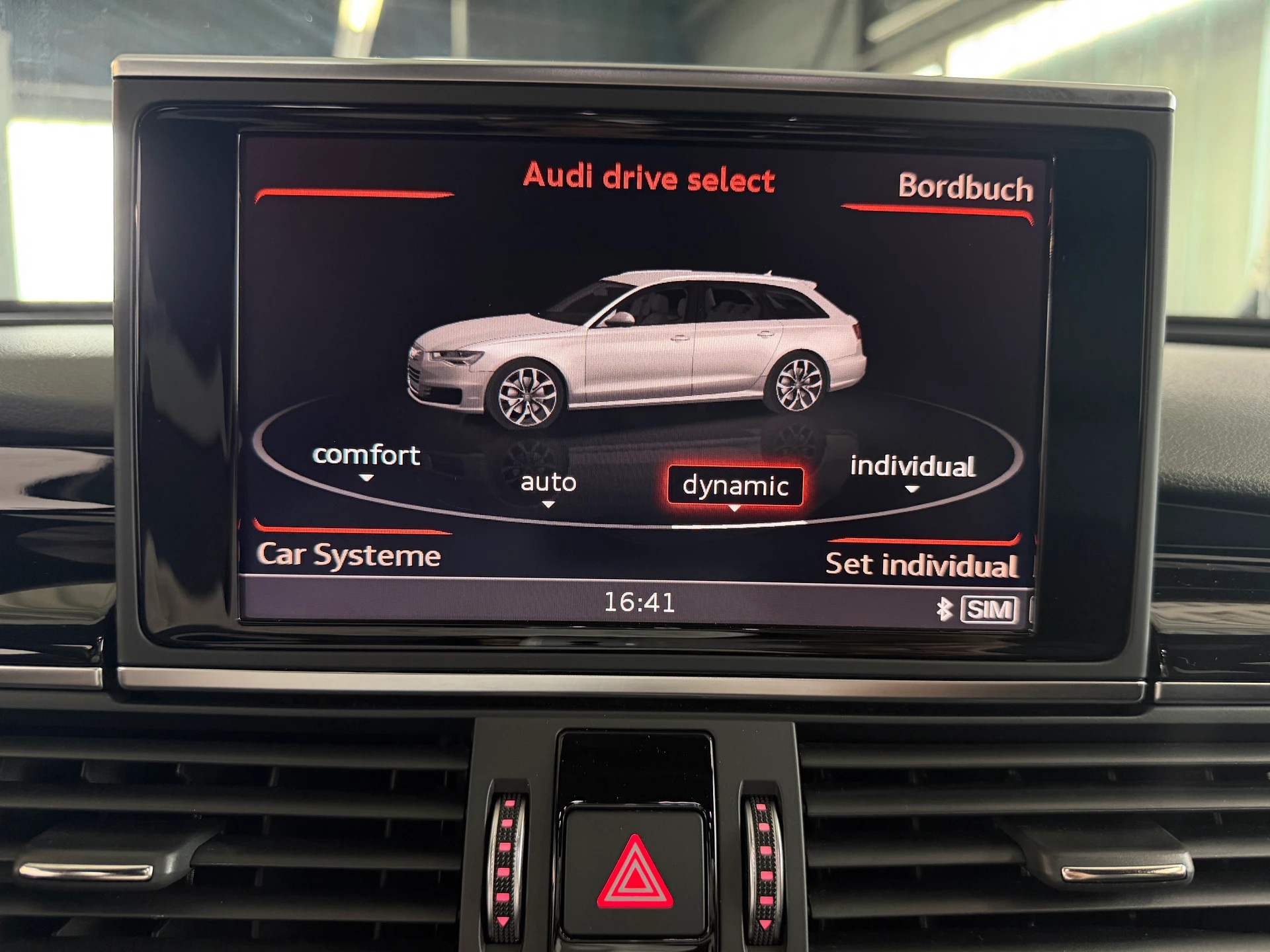 AUDI RS6 Avant 4.0 TFSI V8 performance quattro | Frisch MFK | Pano Dach | Dynamik-Paket-image-22