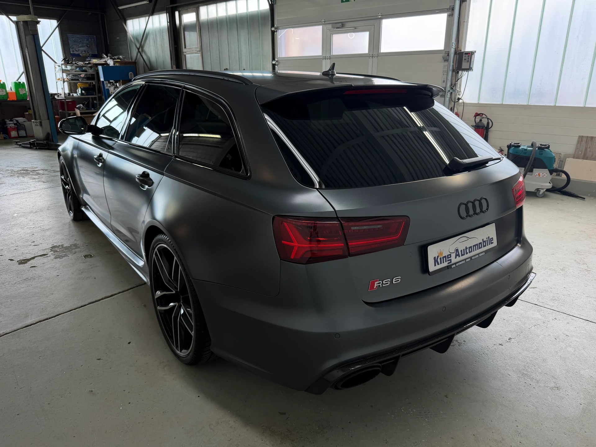 AUDI RS6 Avant 4.0 TFSI V8 performance quattro | Frisch MFK | Pano Dach | Dynamik-Paket-image-6