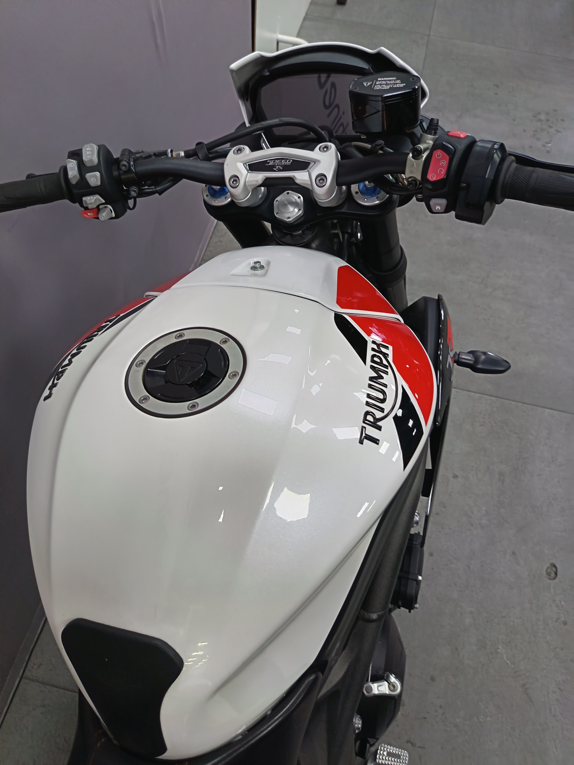 TRIUMPH Speed Triple 1050 RS-image-4