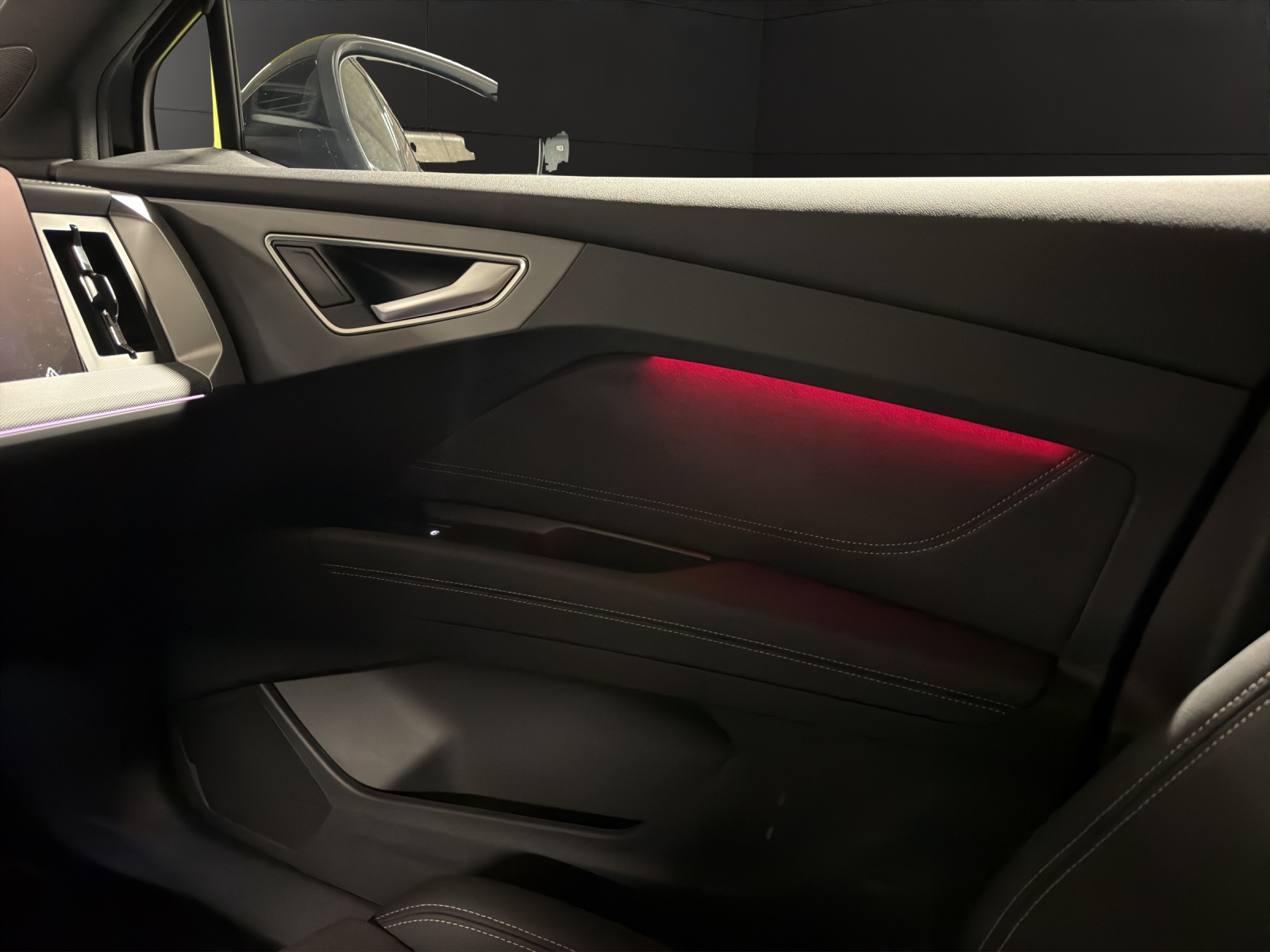 AUDI Q4 e-tron SUV quattro performance-image-23