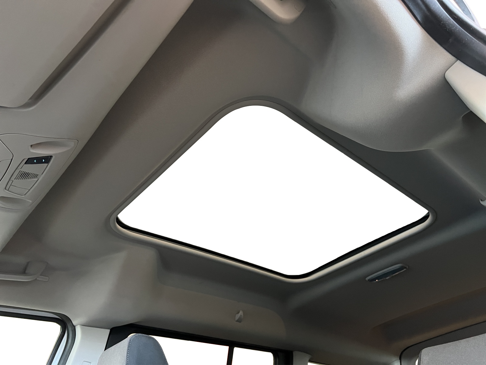 FORD Grand Tourneo Connect 1.5 EcoBlue Titanium-image-9
